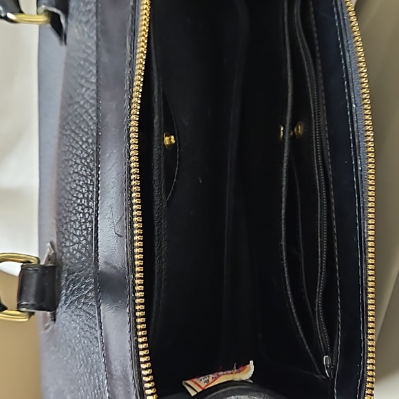 Dooney & Bourke purse - Picture 13 of 14